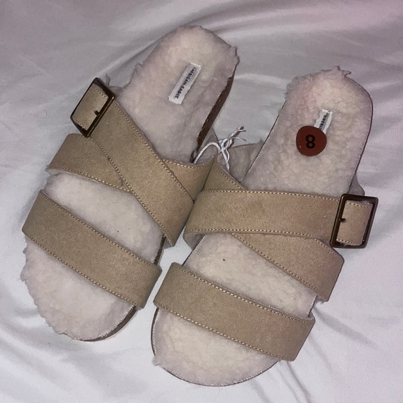 American Eagle Outfitters Shoes - NWT AE Furry Slippers